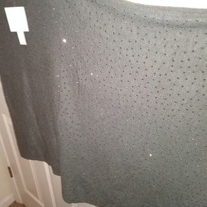 Knitted poncho with crystals